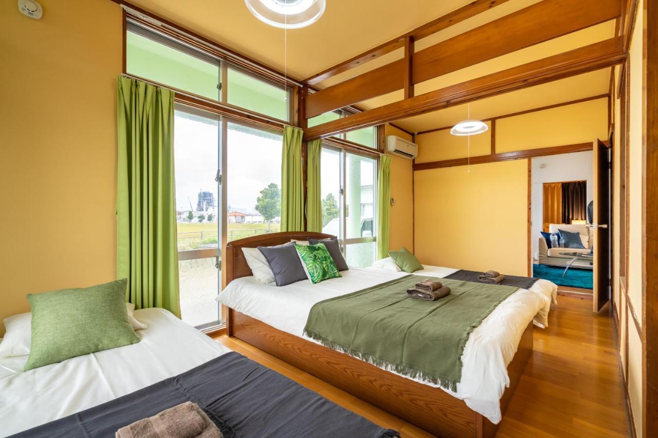 Deluxe Room 130平米 Urumahotel Ngoại thất bức ảnh